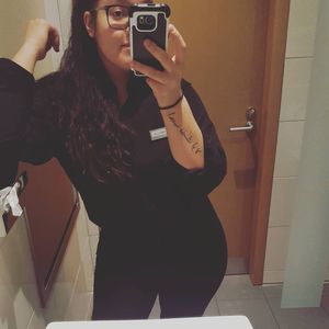 Meet your Posher, Nella